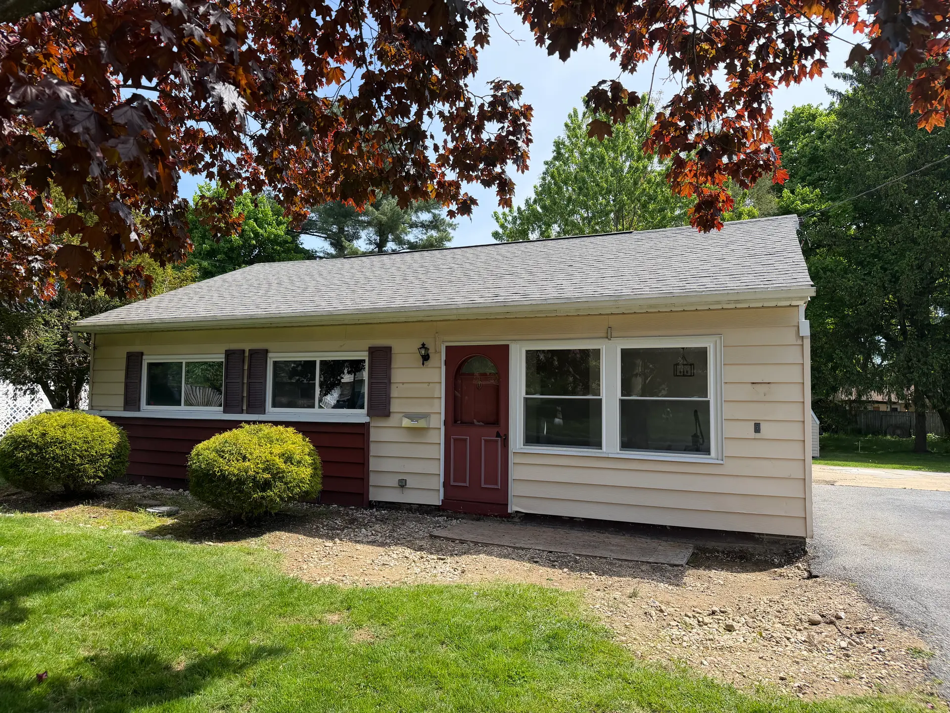 Single-story Lancaster County home with clean siding and a freshly finished roofline by Quietstorm Exteriors